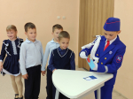 ПОСВЯЩЕНИЕ ПЕРВОКЛАССНИКОВ В ПЕШЕХОДЫ
